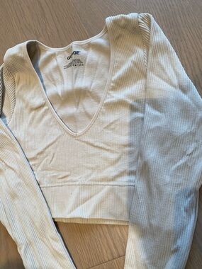 Garage Ribbed V-Neck Crop Top - Cream Size Small